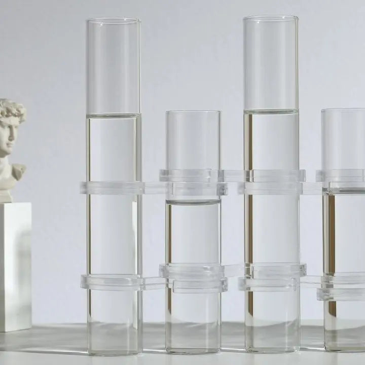 Hinged-Flower Vase – Flexible and stylish home decoration