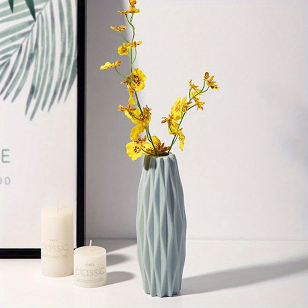 Hollow Fold Art Vase