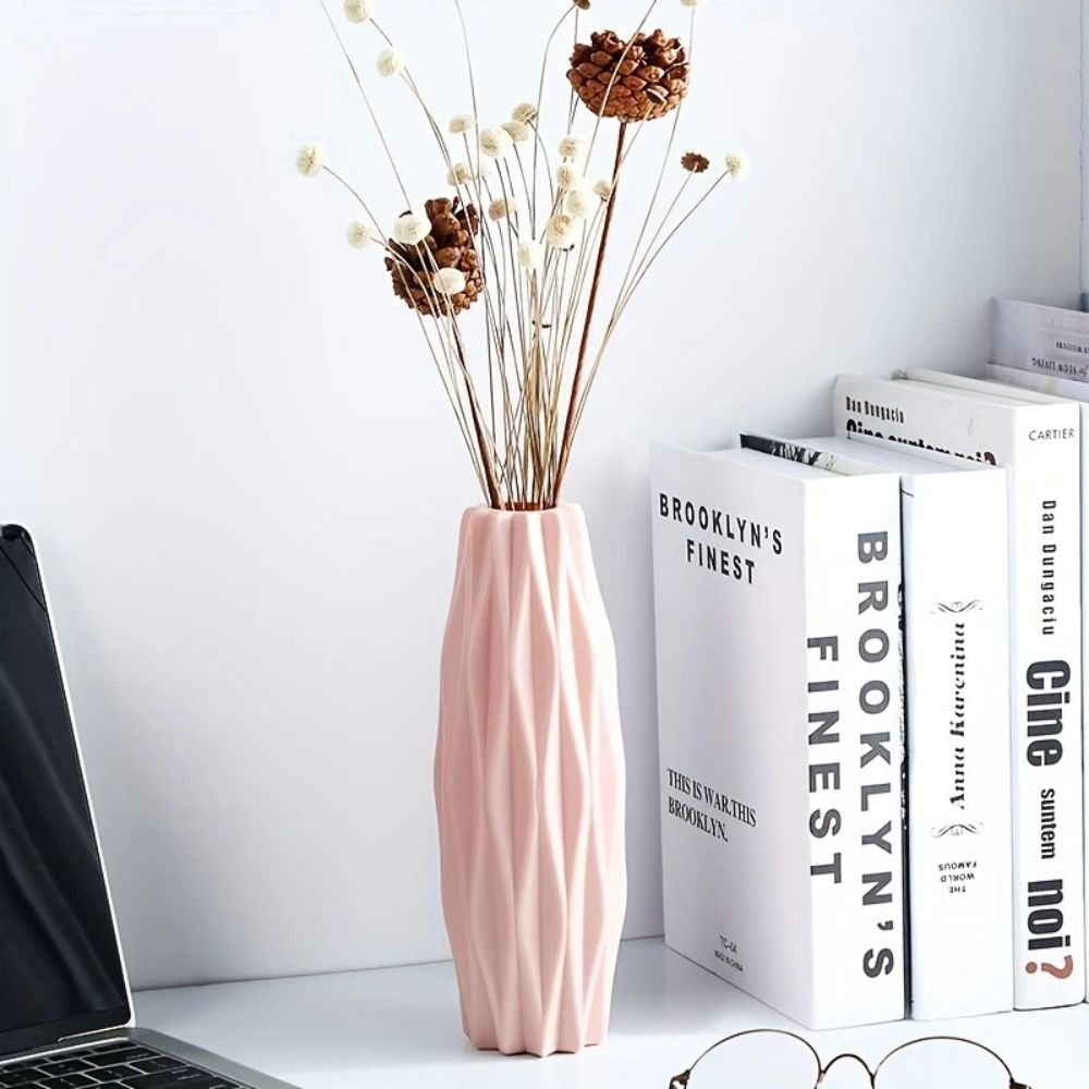 Hollow Fold Art Vase