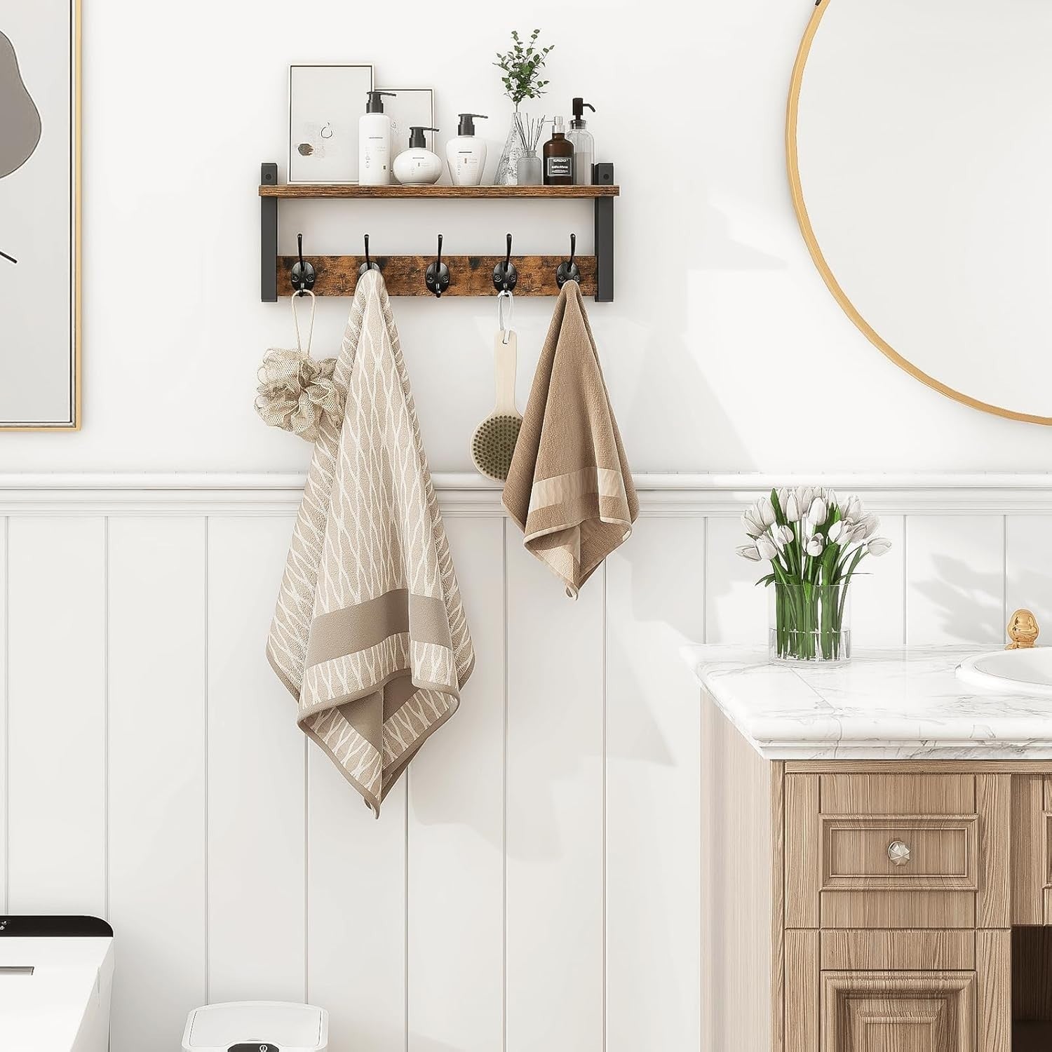 Wall wardrobe with shelf