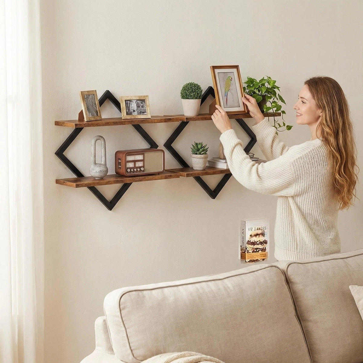 Wall shelf with modern zigzag design