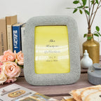 Elegant decorative picture frame with artistic design Meroci