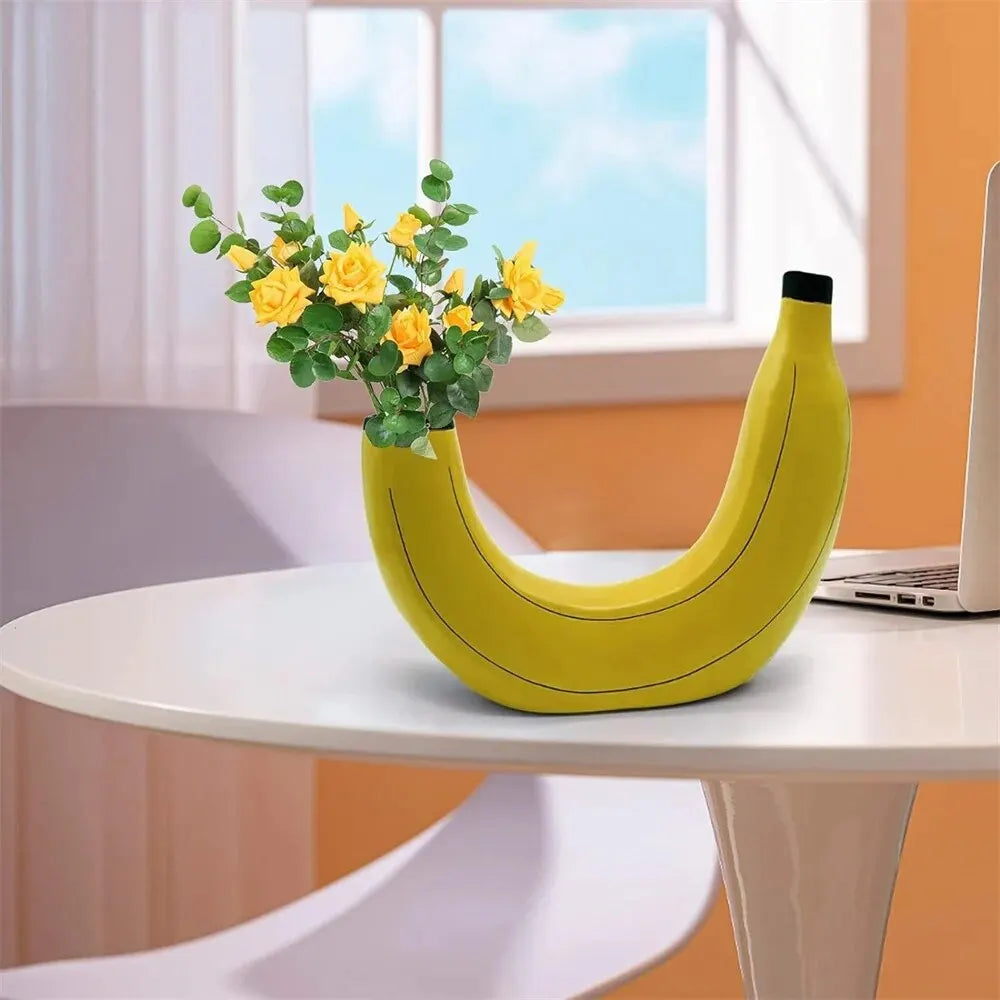 Banana vase, flower vase made of resin, cute banana shape, decorative tabletop vase for flower arrangements, living room, bedroom, home decoration