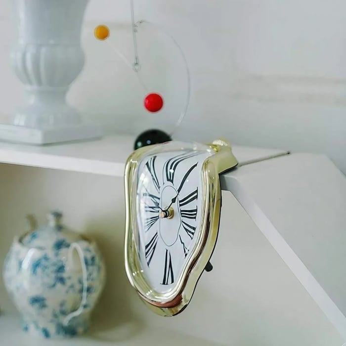 DripClock - Time flows - Enchanting design - Stimulate your senses