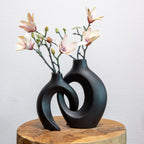 Gleora Intertwined Ceramic Flower Vase – Elegant Decorative Centrepiece for Modern & Classic Interiors